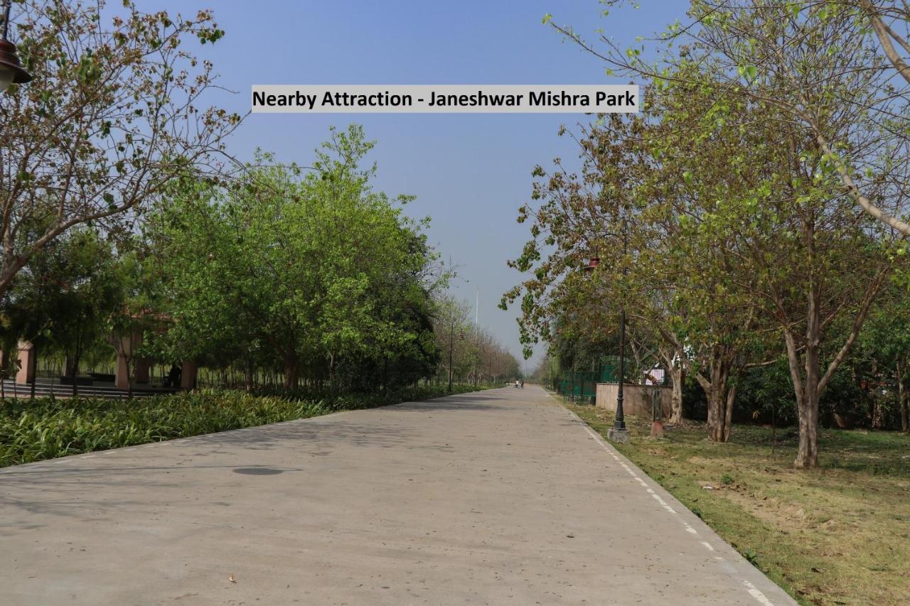 Super Townhouse Viraj Khand Formerly Veridian Inn Chinhat Exterior foto